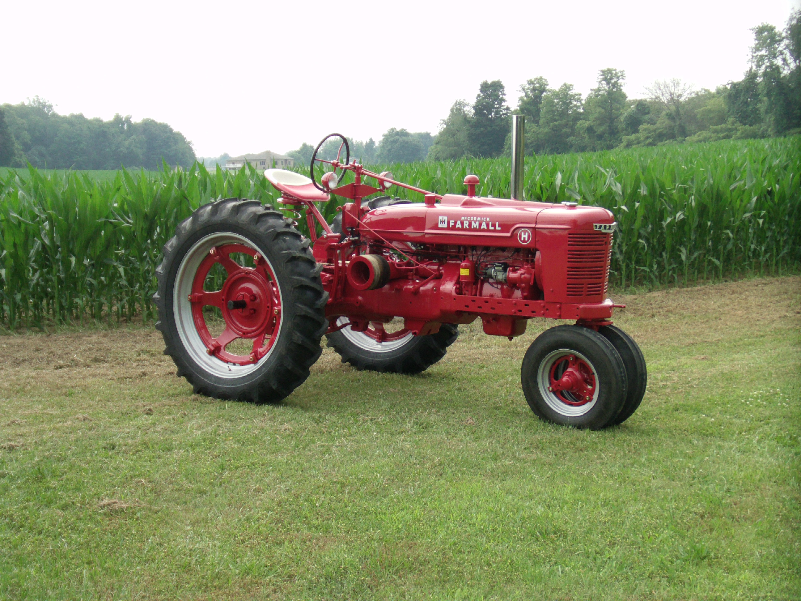 Antique Farmall H Tractor Restoration