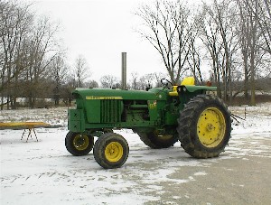 John Deere 4320 Tractor Restoration